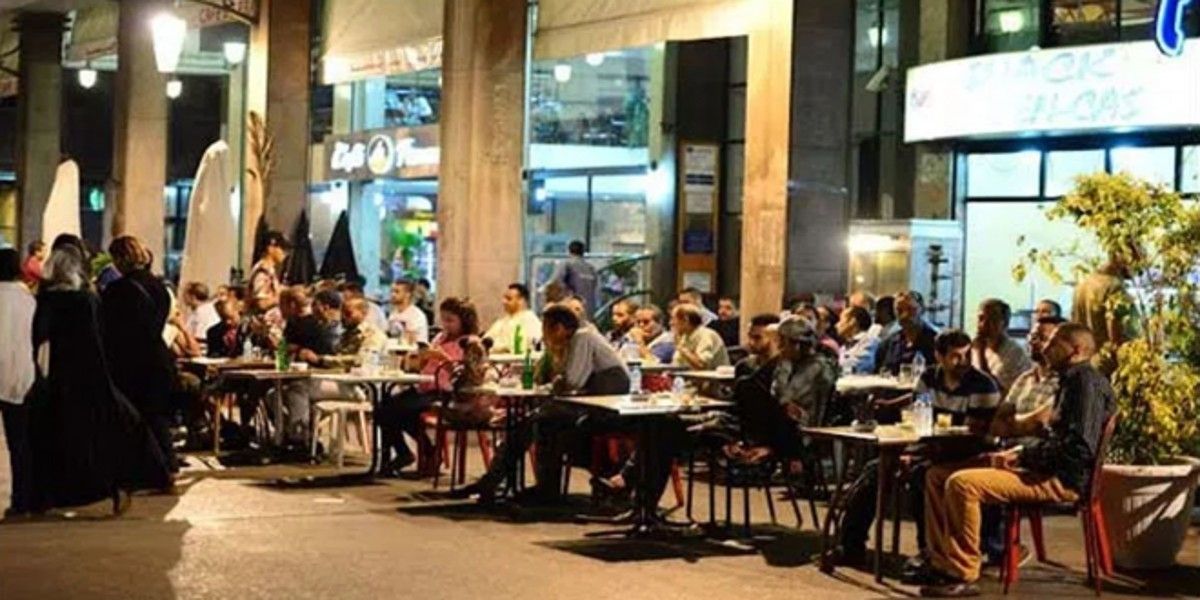 Ramadan: les propriétaires des cafés se plaignent