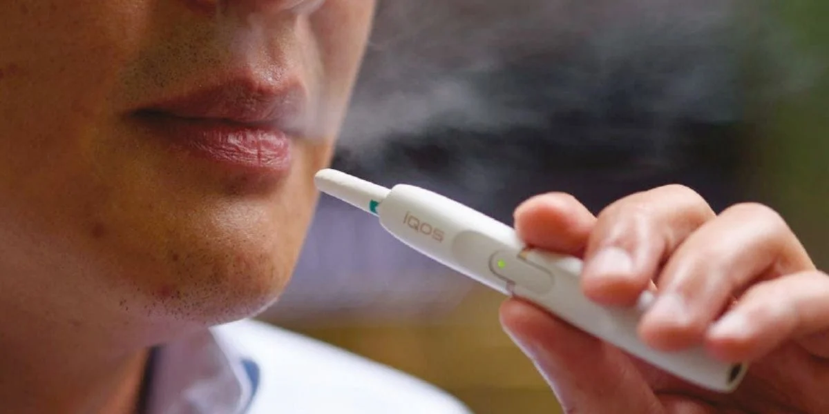 Alternative  la cigarette : Philip Morris lance l'IQOS - LeSiteinfo.com