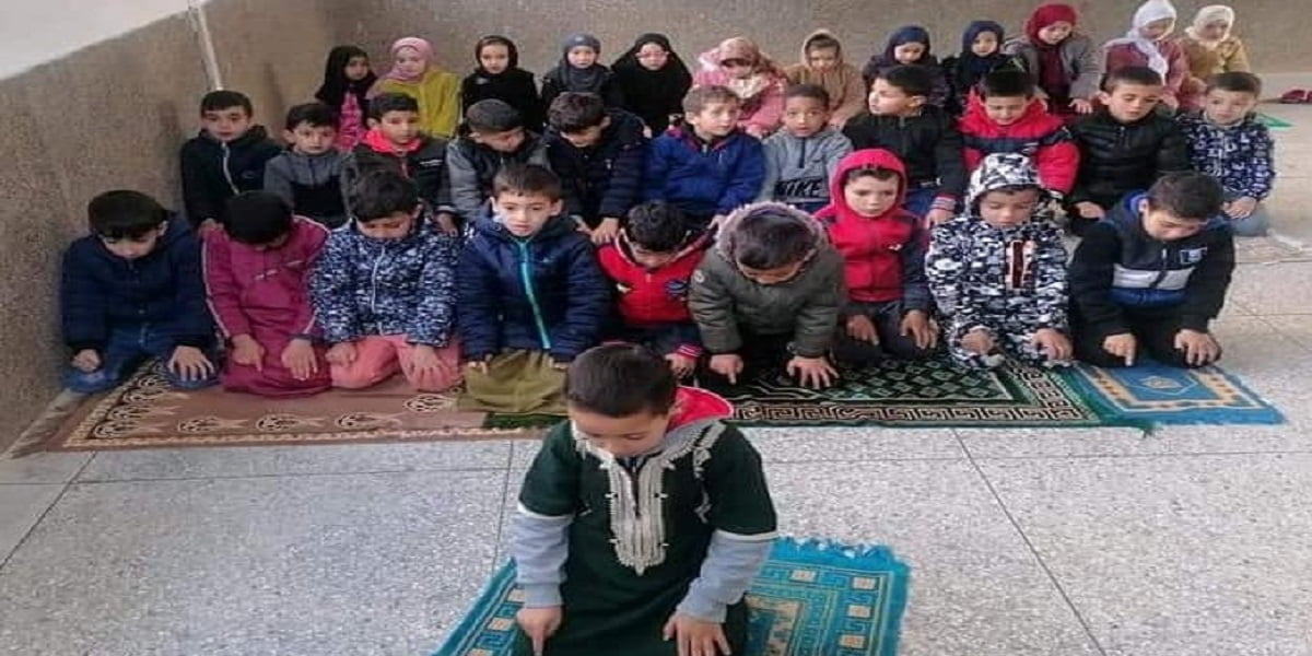 Tétouan: des photos d’enfants en train de prier enflamment la Toile