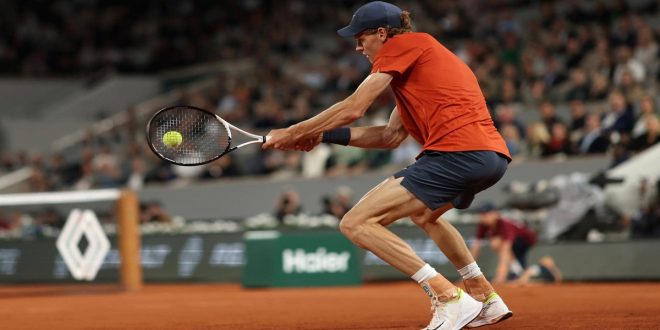 Roland-Garros : Sinner écarte Bublik et file en demi-finale