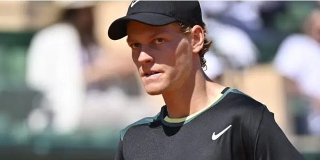 Roland-Garros: le N.1 mondial Jannik Sinner éliminé au 2è tour