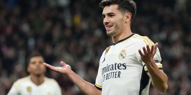 Brahim Diaz séduit Xavi Alonso : « Dans les petits espaces, il est excellent »