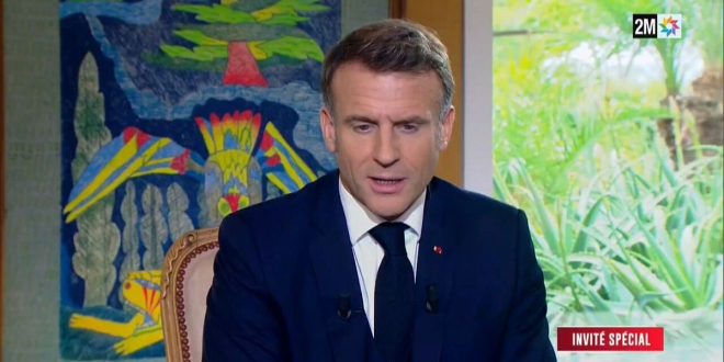 Festival du livre de Paris: Emmanuel Macron visite le pavillon du Maroc
