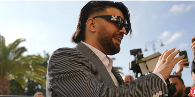 Le Youtubeur Ilyas El Maliki déclare sa flamme à Rym Fikri (VIDEO)