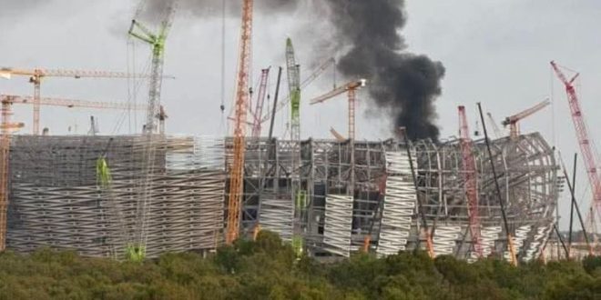 Terrible incendie au stade Moulay Abdellah de Rabat (VIDEO)