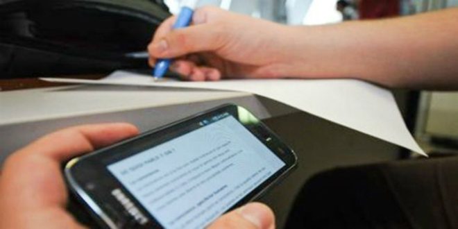 Bac à Al Hoceima: il gère des groupes WhatsApp destinés à divulguer les réponses