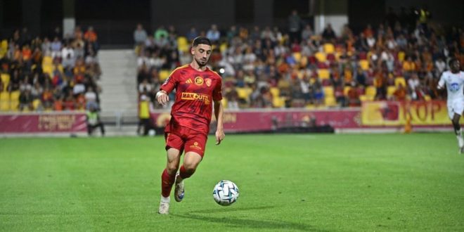 Mercato : Mohamed Bouchouari signe au Wydad pour trois saisons
