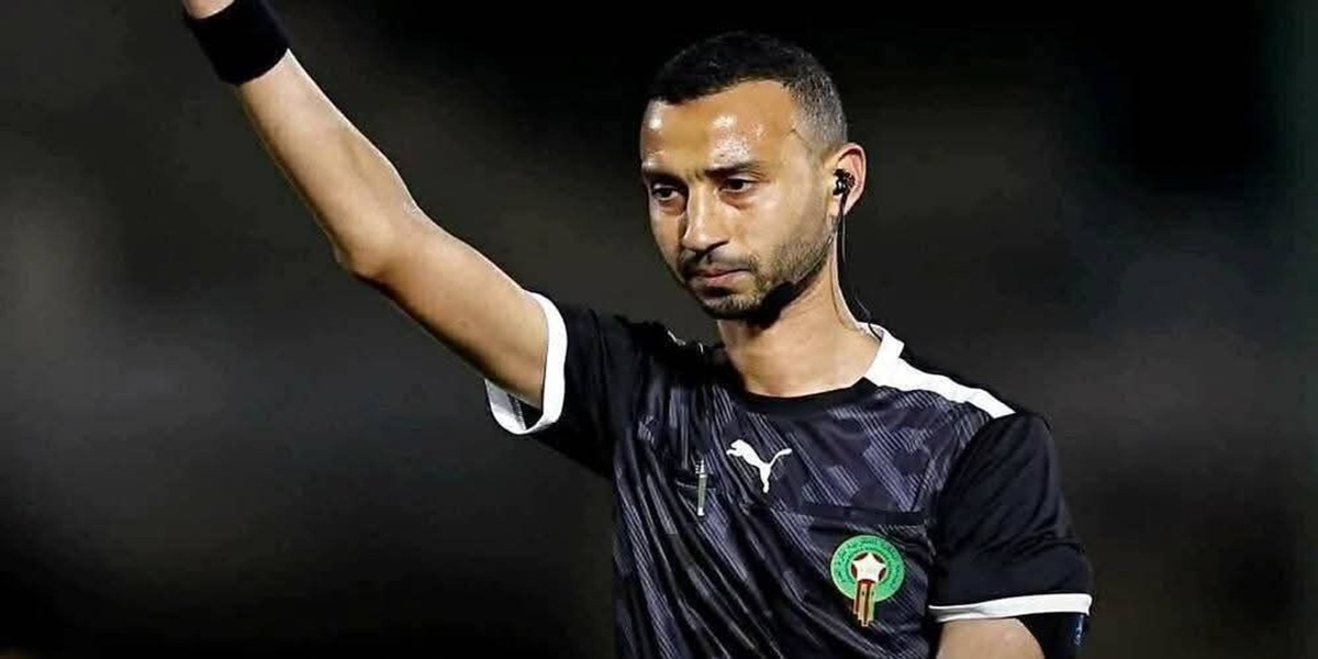 Botola : l’arbitre du match Raja/AS FAR suspendu !