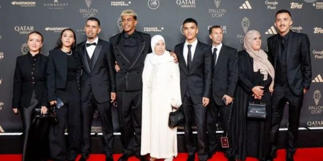 Ballon d’Or 2025: la grand-mère de Lamine Yamal en jellaba marocaine fait le buzz (VIDEO)