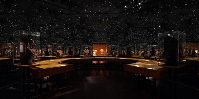 La Fondation Jardin Majorelle accueille Salima Naji pour « Amazighes »