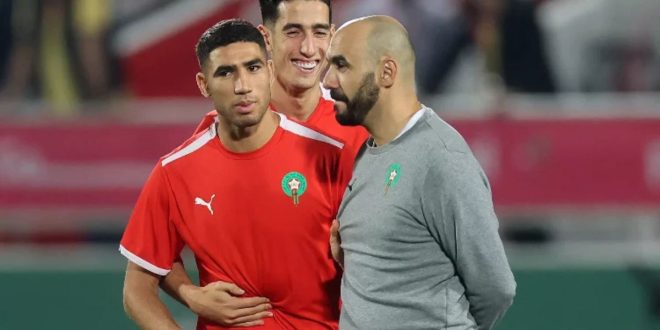 Walid Regragui assiste au match Raja-MAS (VIDEO)