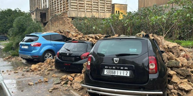 Météo à Salé : quatre voitures endommagées après l’effondrement d’un mur