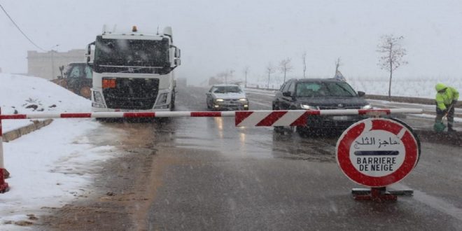 Chutes de neige au Maroc: plusieurs routes coupées à la circulation