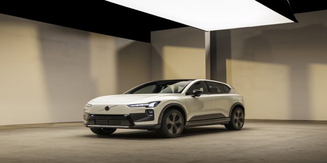 Nouveau Volvo EX60 100 % électrique : une voiture conçue pour des conversations naturelles