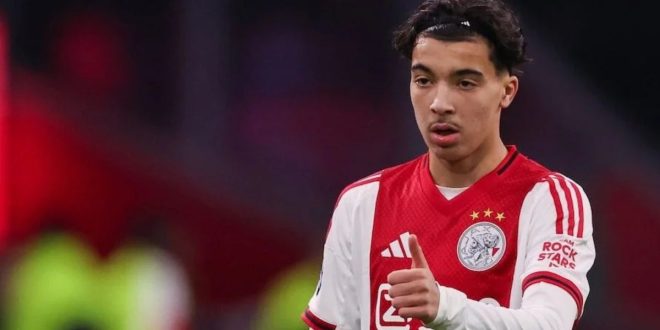 Lions de l’Atlas: Rayane Bounida convoqué par Mohamed Ouahbi