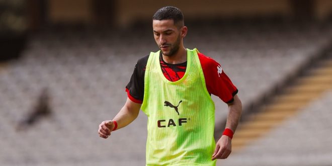 Coupe de la CAF : un ancien dirigeant du WAC défend Hakim Ziyech
