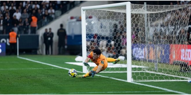 CAN 2025 : Yassine Bounou savoure un sacre tardif, mais mérité