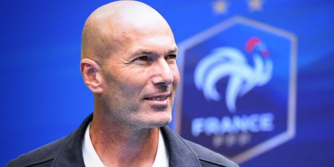 Zinédine Zidane à la tête des Bleus : une nouvelle ère après 2026