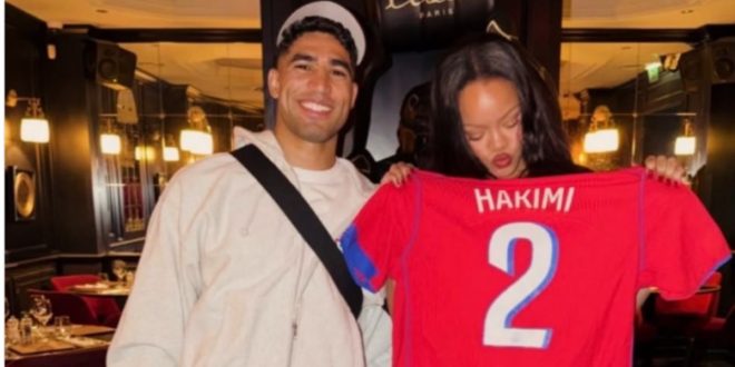 Achraf Hakimi offre un maillot dédicacé à Rihanna (PHOTOS)
