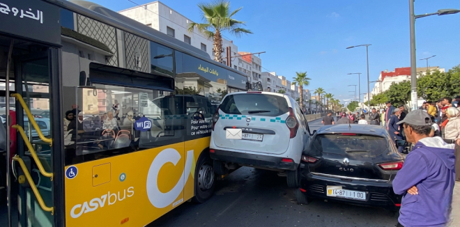 Du jamais vu : Un taxi et un bus impliqués dans un violent carambolage à Sidi Bernoussi