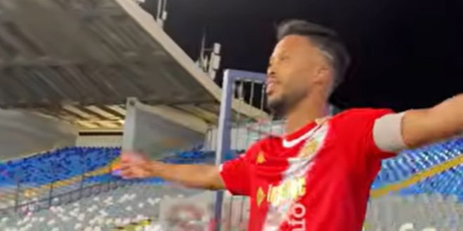 Derby : Zouhair El Moutaraji en mode capo après la victoire du WAC (VIDEO)