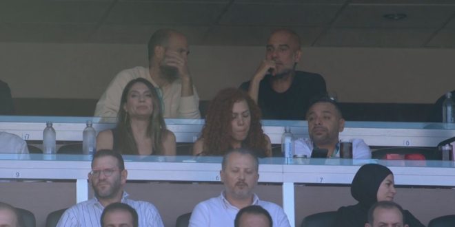 Pep Guardiola aperçu dans les tribunes lors de Maroc-Écosse