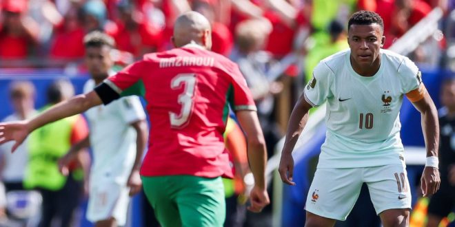 Maroc-France : y avait-il une main avant le but de Kylian Mbappé ?