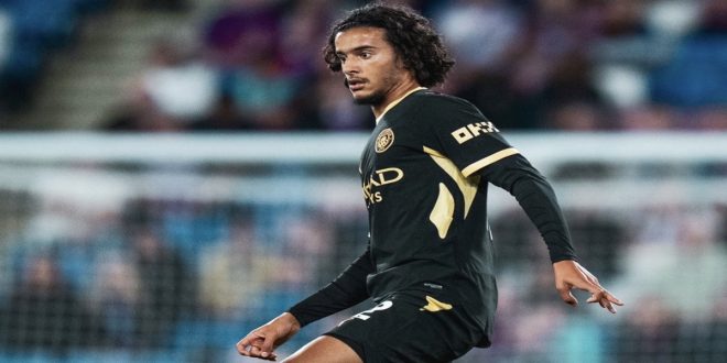 Revivez les premières minutes de Bouaddi sous le maillot de Manchester City (VIDEO)