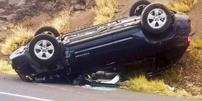 Bouskoura : une voiture se renverse près de la forêt