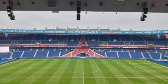 PSG: la pelouse du Parc des Princes dégradée par la canicule