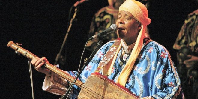 Décès du maâlem Aziz Baqbou, figure emblématique de l’art gnaoui