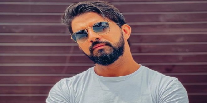 L’acteur Omar Lotfi partage des images de sa Omra (PHOTOS)