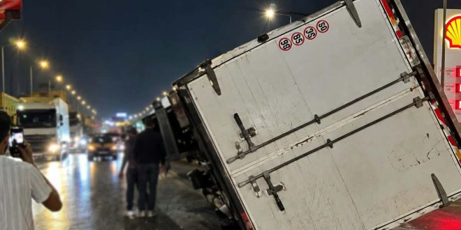 Casablanca : collision entre deux poids lourds à Aïn Sebaâ