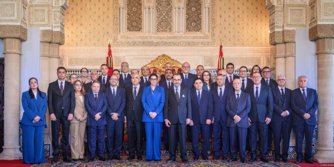 Le Roi préside la cérémonie de nomination du nouveau gouvernement